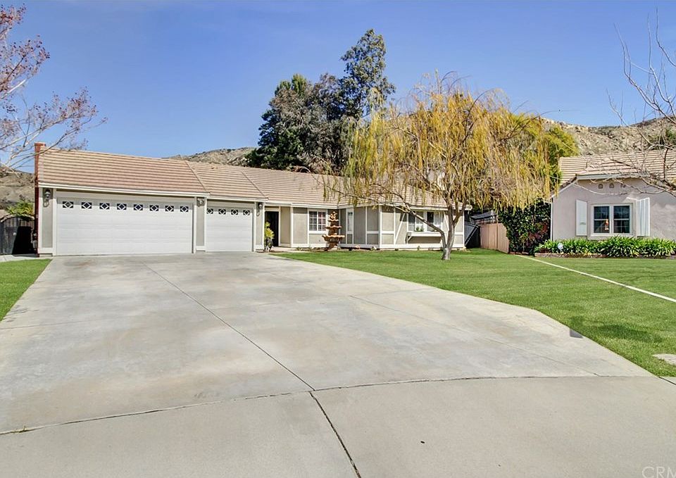 1st image of 10290 Dawn View Cir