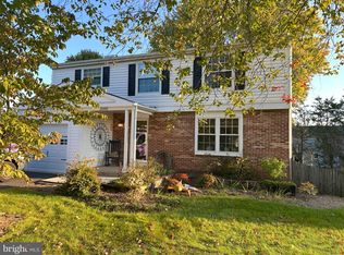 15105 Elk Run Rd, Chantilly, VA 20151