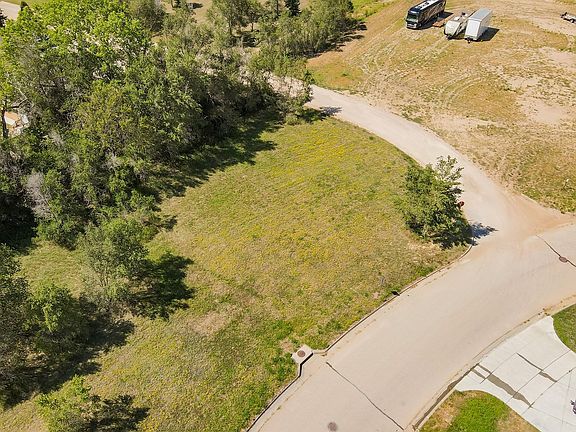 4th image of 0.29 / Acres Windsor Street & Devinshire Ave #1