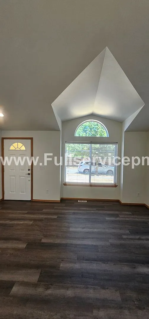 Stylish, newly updated, 2-story home loaded with amenities — Photo 3