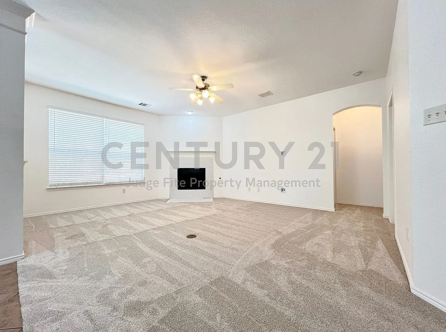 Fantastic 2-Story 4/3.5/2 in Northwest ISD For Rent! — Photo 2