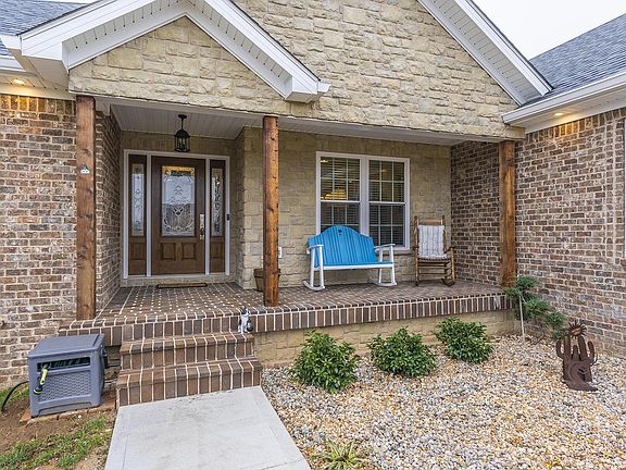 2nd image of 350 Chrisman Oaks Trl