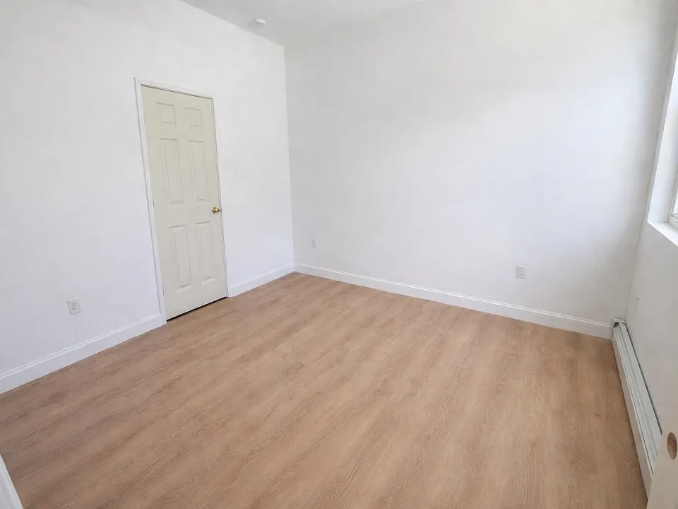 403 Jersey St #3