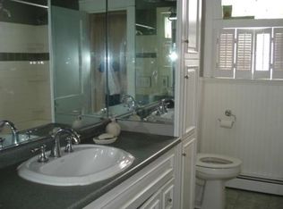 598 Admiral St #2, Providence, RI 02908