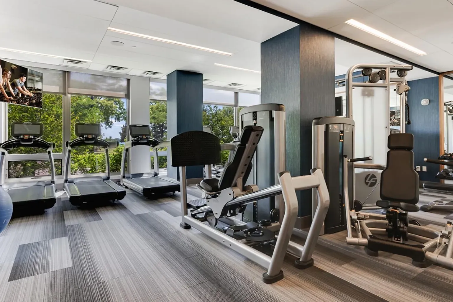 The Lakes Residences — Photo 4