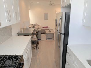 1407 N Bosworth Ave #201, Chicago, IL 60642