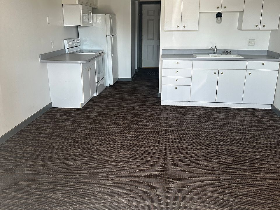 2nd image of 819 17th Ave SW