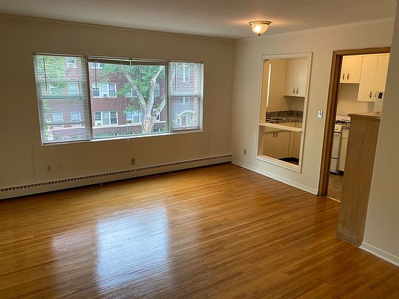 4th image of 3201 Girard Ave S APT 301