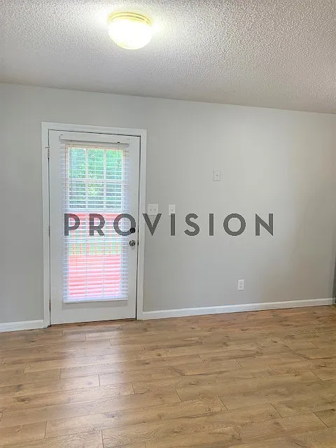 3Br, 2Ba House — Photo 4