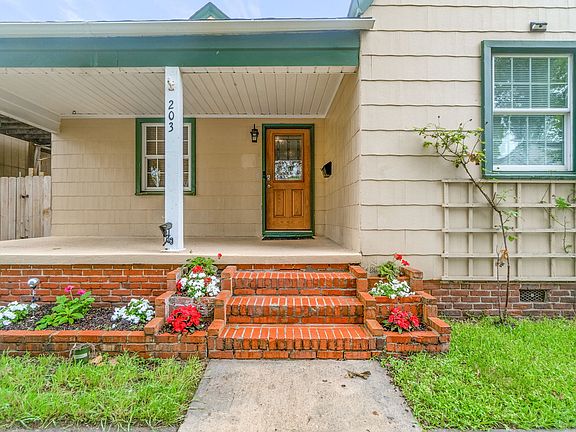 5th image of 203 Owens St