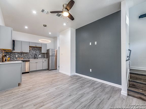 2nd image of 1105 TORREON ST