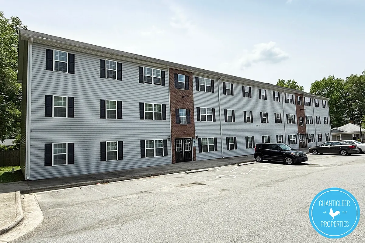 3700 Delancy Street TRIAD - 2D — Photo 2