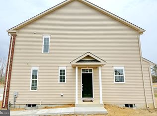 1068 Rye Dr, La Plata, MD 20646