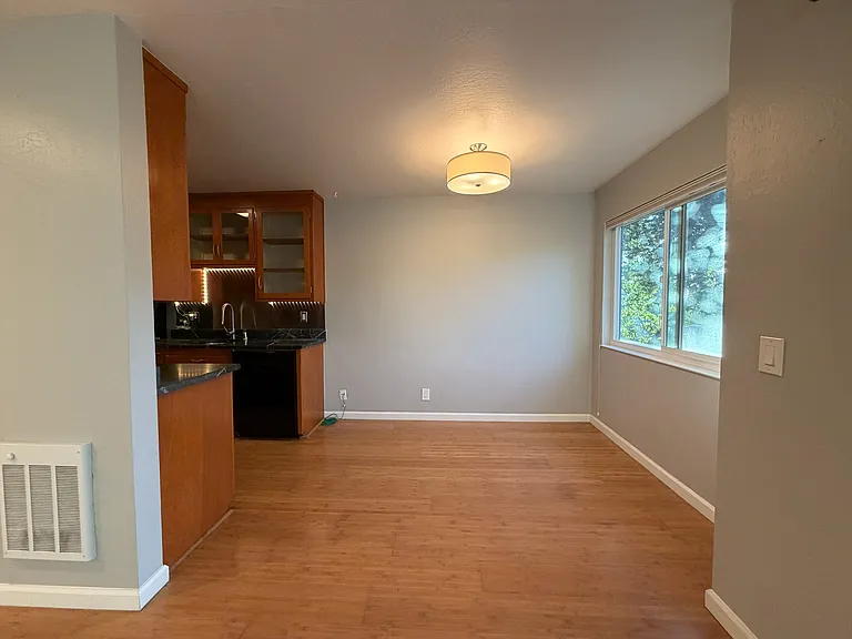 94 Bayo Vista Ave #305 — Photo 4