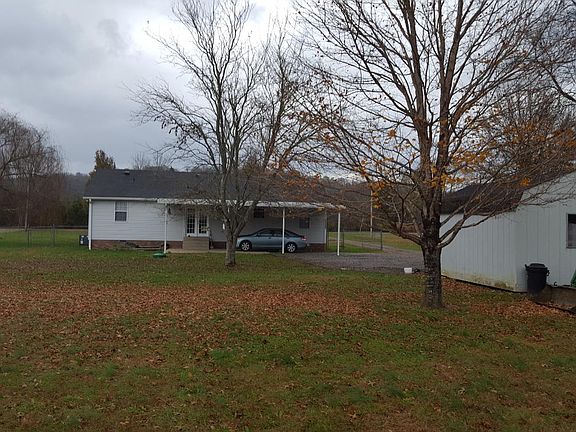 car port and coverd patio