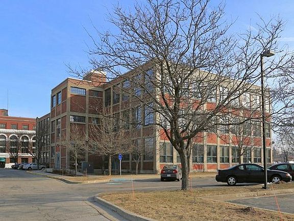 4th image of 322 E Colfax Ave #211