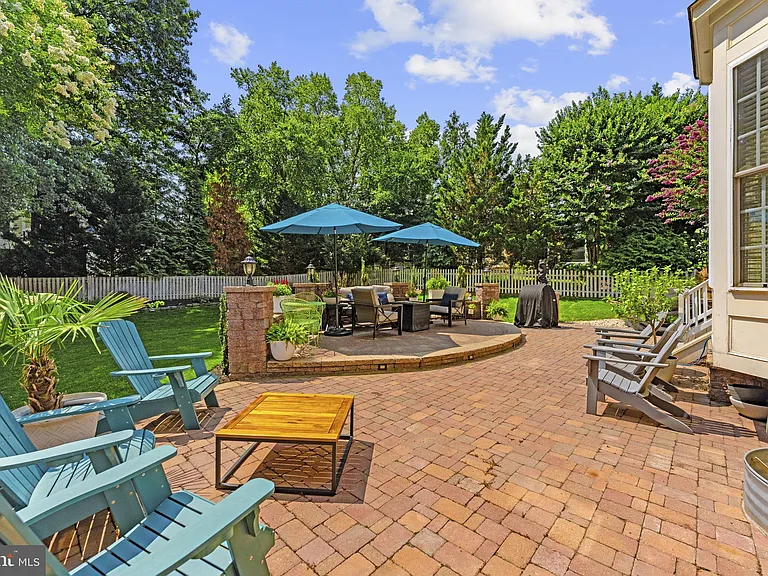 43550 Riverpoint Dr — Photo 2