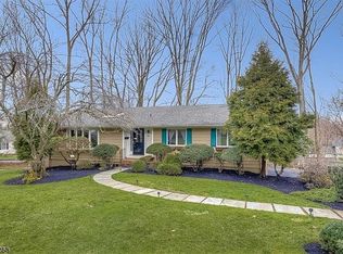 89 Deep Dale Dr, Berkeley Heights, NJ 07922