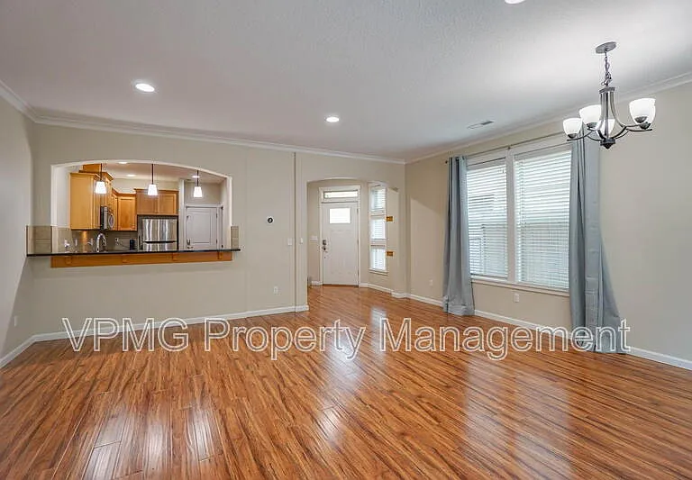 3620 NW 122nd St — Photo 9
