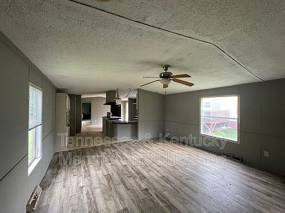 4th image of 225 Hillsdale Estates Ln