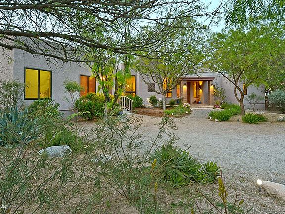 2nd image of 10957 E Mesquite Valley Trl