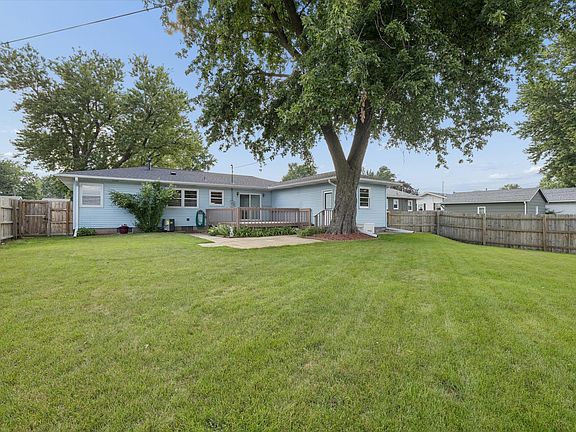3rd image of 1125 Galbraith Dr
