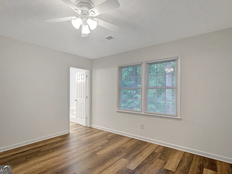 220 Fontaine Way — Photo 19