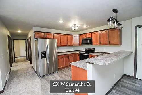 600 & 620 W Samantha St #620-4 Photo 1