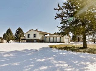 675 Squaw Prairie Rd, Belvidere, IL 61008