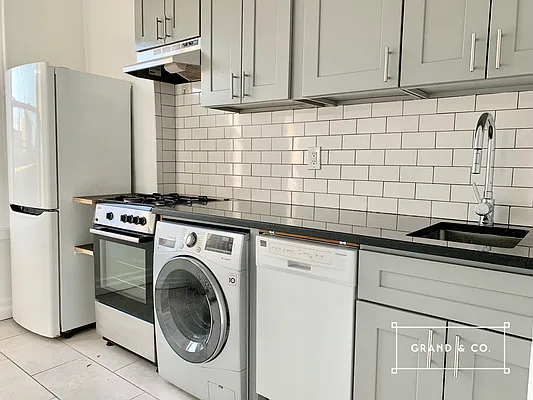 Rented by Grand & Co. | media 1