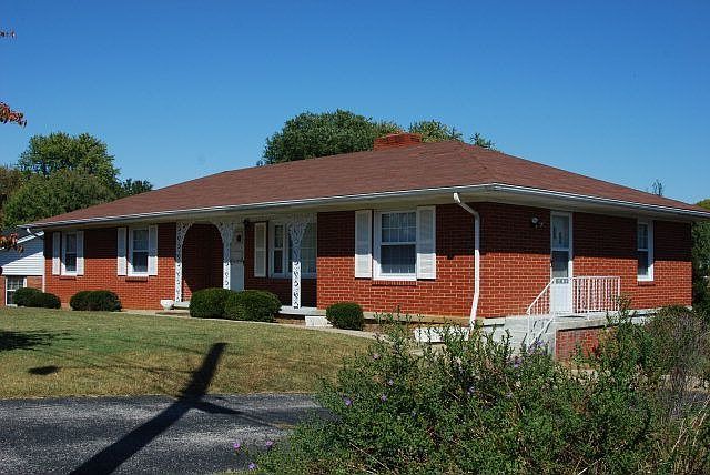 1st image of 110 Love St