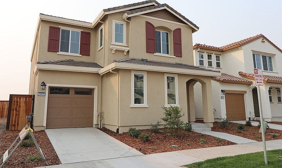 1st image of 2433 Buzz Aldrin Way