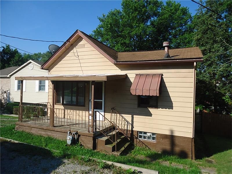 1st image of 1350 3rd St