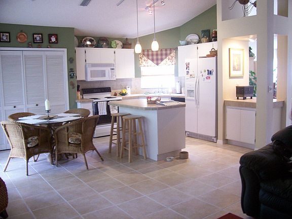 4th image of 1156 Mistwood Dr