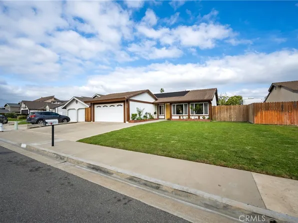 930 Helena Cir, Costa Mesa, CA 92626