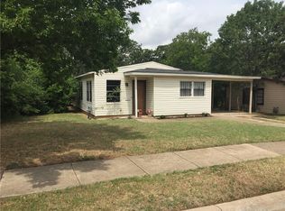 1904 Flemming Dr, Fort Worth, TX 76112