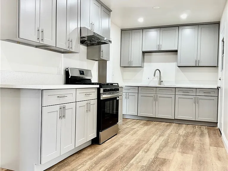 1906 W Kenoak Dr — Photo 10