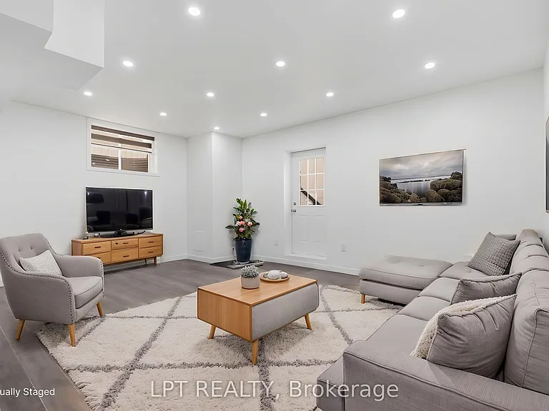 3401 Regiment Rd — Photo 14