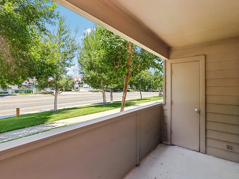 Sycamore Terrace Apartments — Photo 51