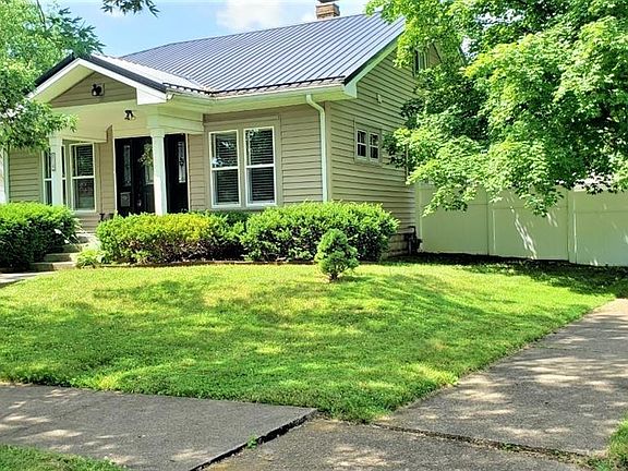 3rd image of 219 Emerson Dr