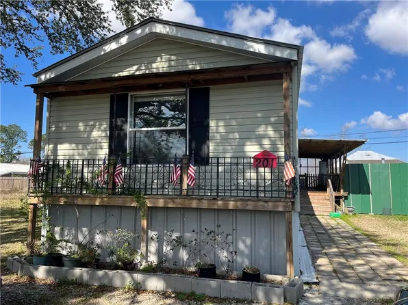 201 Carolyn Dr, Destrehan, LA 70047