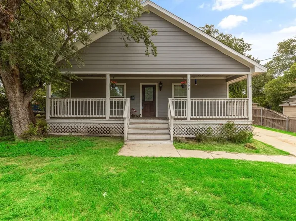 1306 N Preston St, Ennis, TX 75119