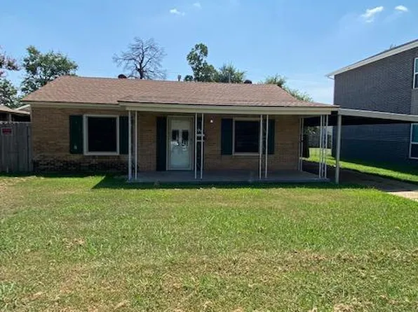 304 E Harmon Dr, Midwest City, OK 73110