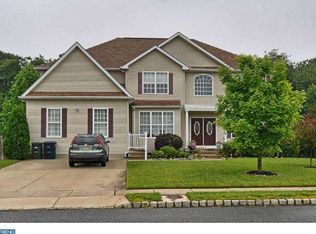 1977 Steeplechase Dr, Williamstown, NJ 08094