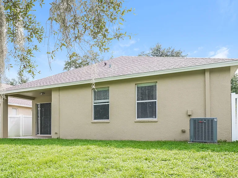 12923 Terrace Springs Dr — Photo 16