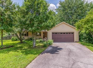 1317 Graycreek Ln, Knoxville, TN 37923