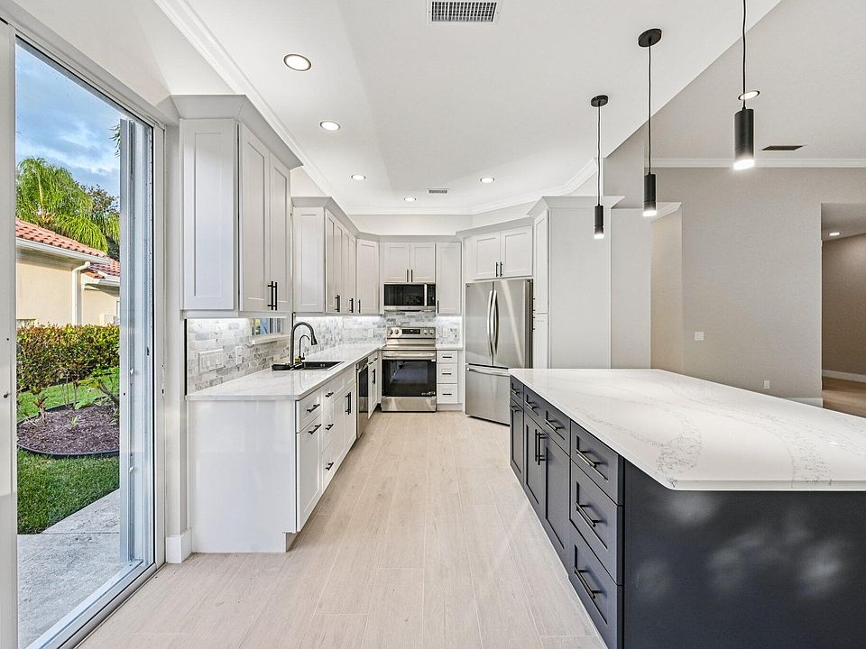 1st image of 8774 SE Retreat Drive