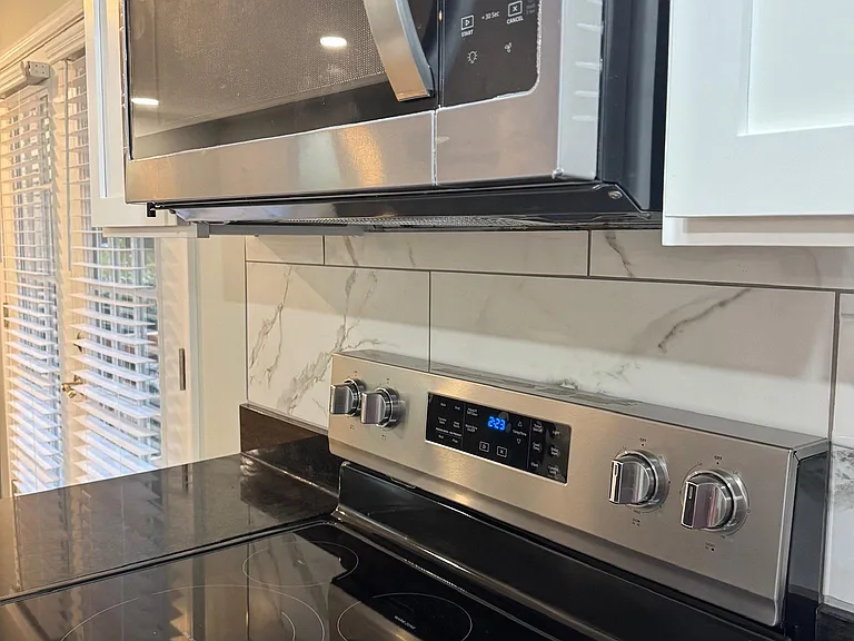 Full range stove
Convection Microwave