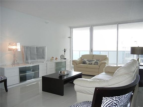4th image of 16711 Collins Ave APT 1105
