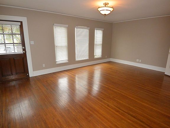 4th image of 226 La Verne Ave #A